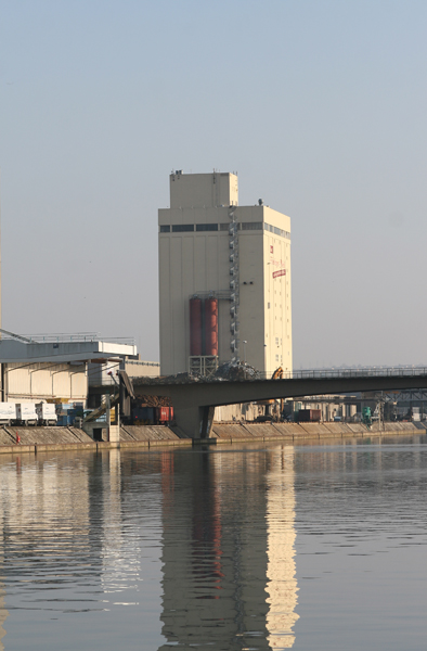 Stuttgart_Hafen_01.jpg